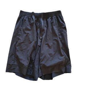 Lululemon Shorts Mens M Black Dark Gray Geometric Elastic Waist